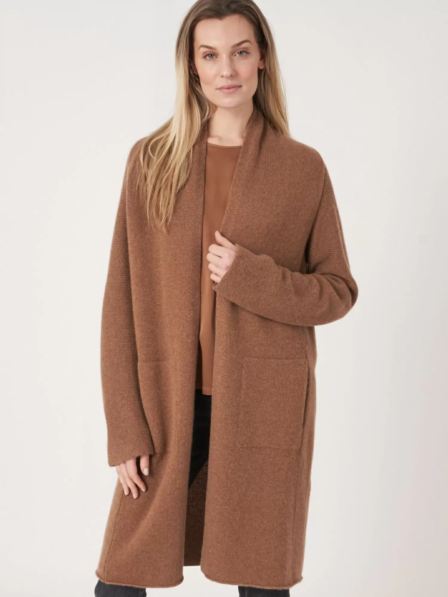 Gilet féminin en cachemire biologique - Maille généreuse et confort haut de gamme - Modèle édition limitée en liquidation