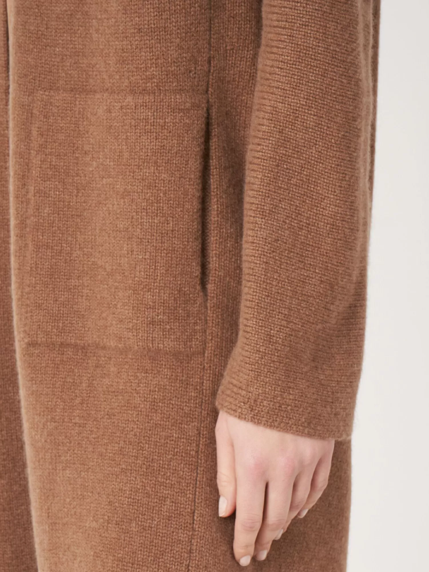 Gilet féminin en cachemire biologique - Maille généreuse et confort haut de gamme - Modèle édition limitée en liquidation