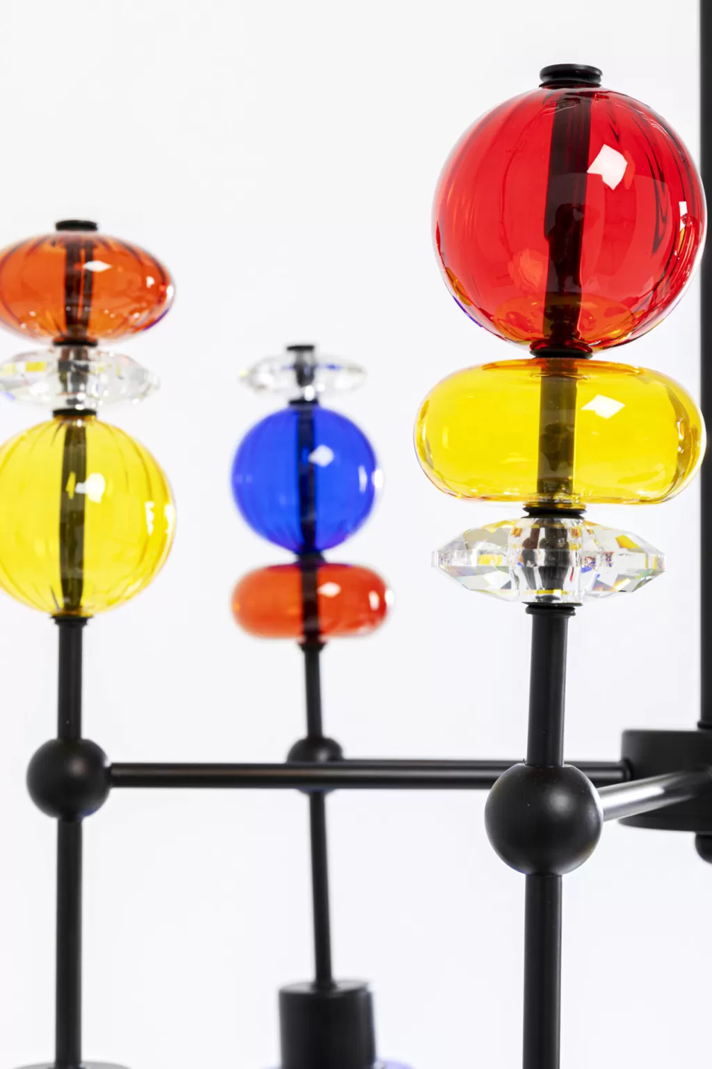 Lustre suspendu design KARE - Modèle Mazzo Sei, diamètre 61 cm pour salon contemporain