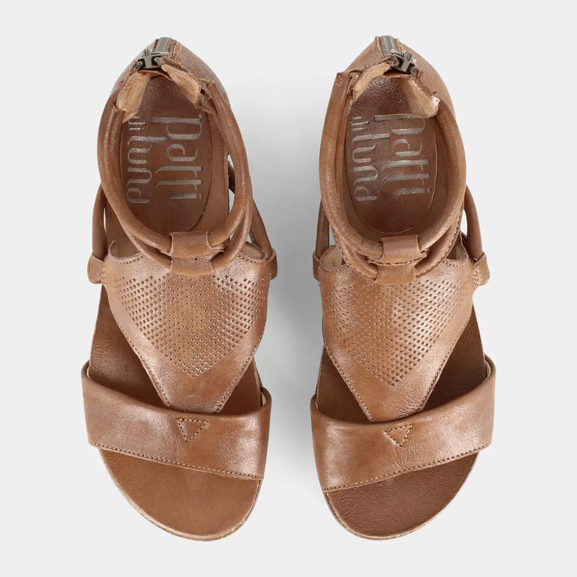 Sandales PATTI DI LUNA Printemps-Été - Modèle OL-E22D01 en Cuir Véritable Marron, Confort Optimal & Style Intemporel - Nuances Chaleureuses pour Look Urbain Raffiné - Élégance Italienne au Quotidien