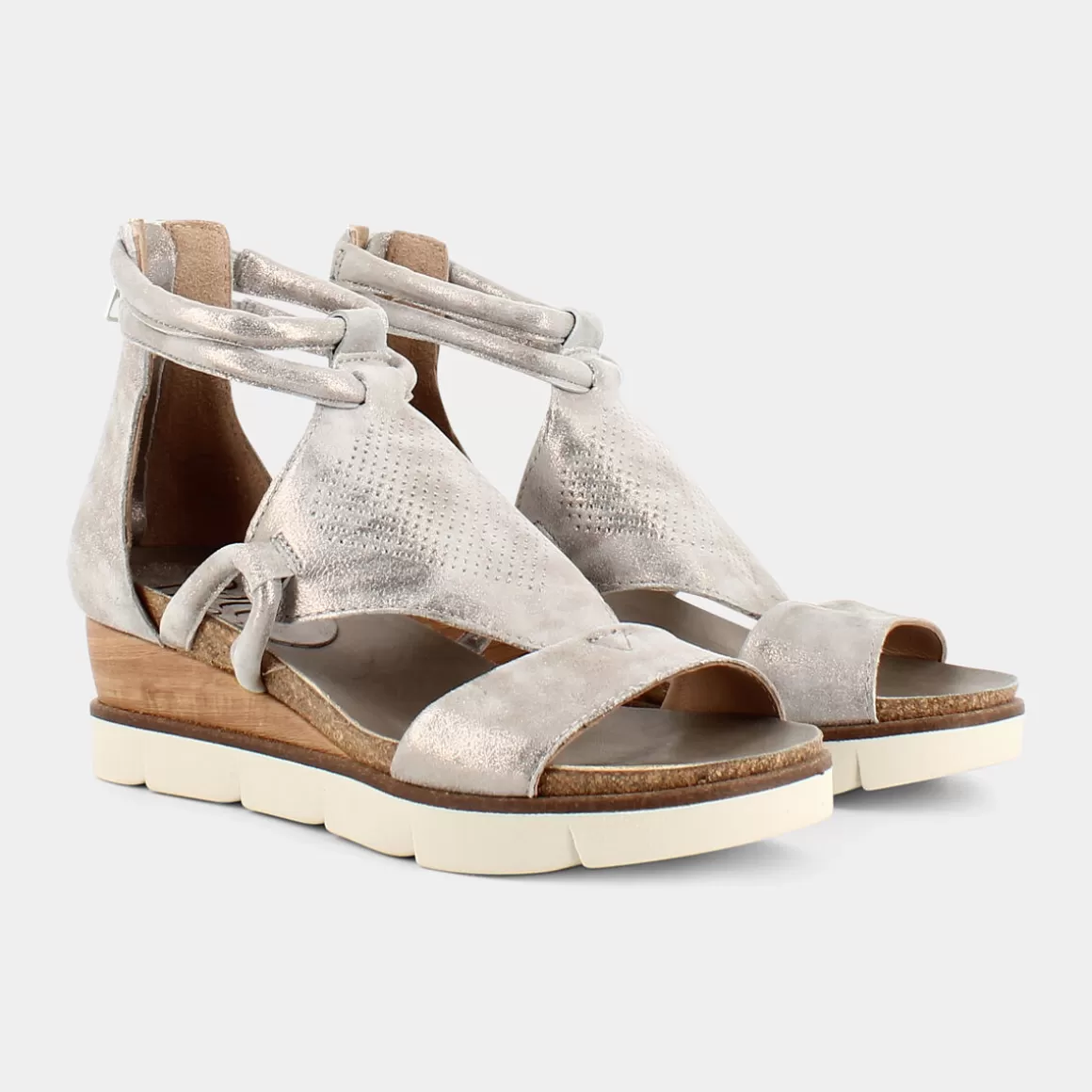 Sandales Printanières PATTI DI LUNA en Cuir Souple - Modèle OL-E22D Nuance Sable Élégant