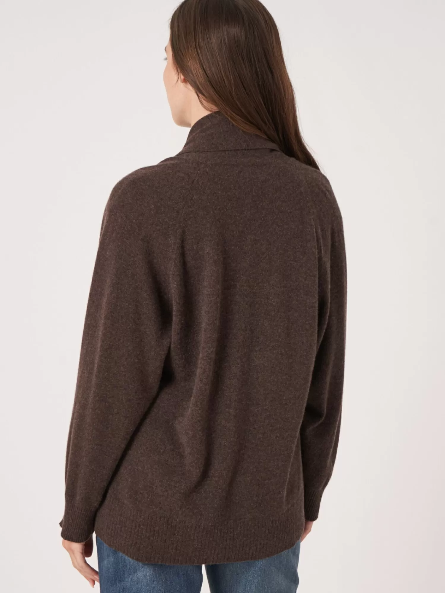 Veste Femme en Cachemire Dégrafable – Col Montant & Poches Fonctionnelles – Confort Élégant