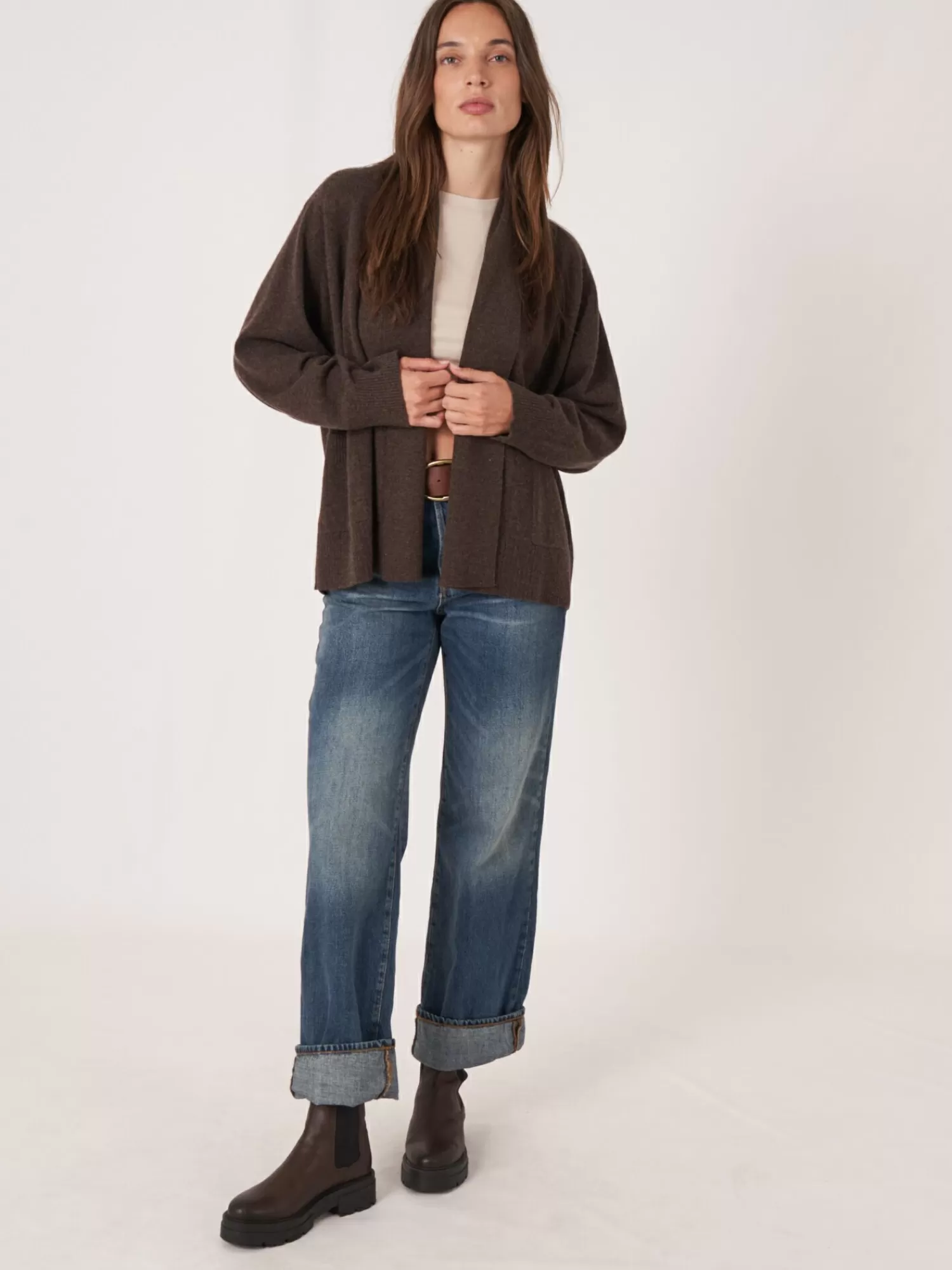 Veste Femme en Cachemire Dégrafable – Col Montant & Poches Fonctionnelles – Confort Élégant