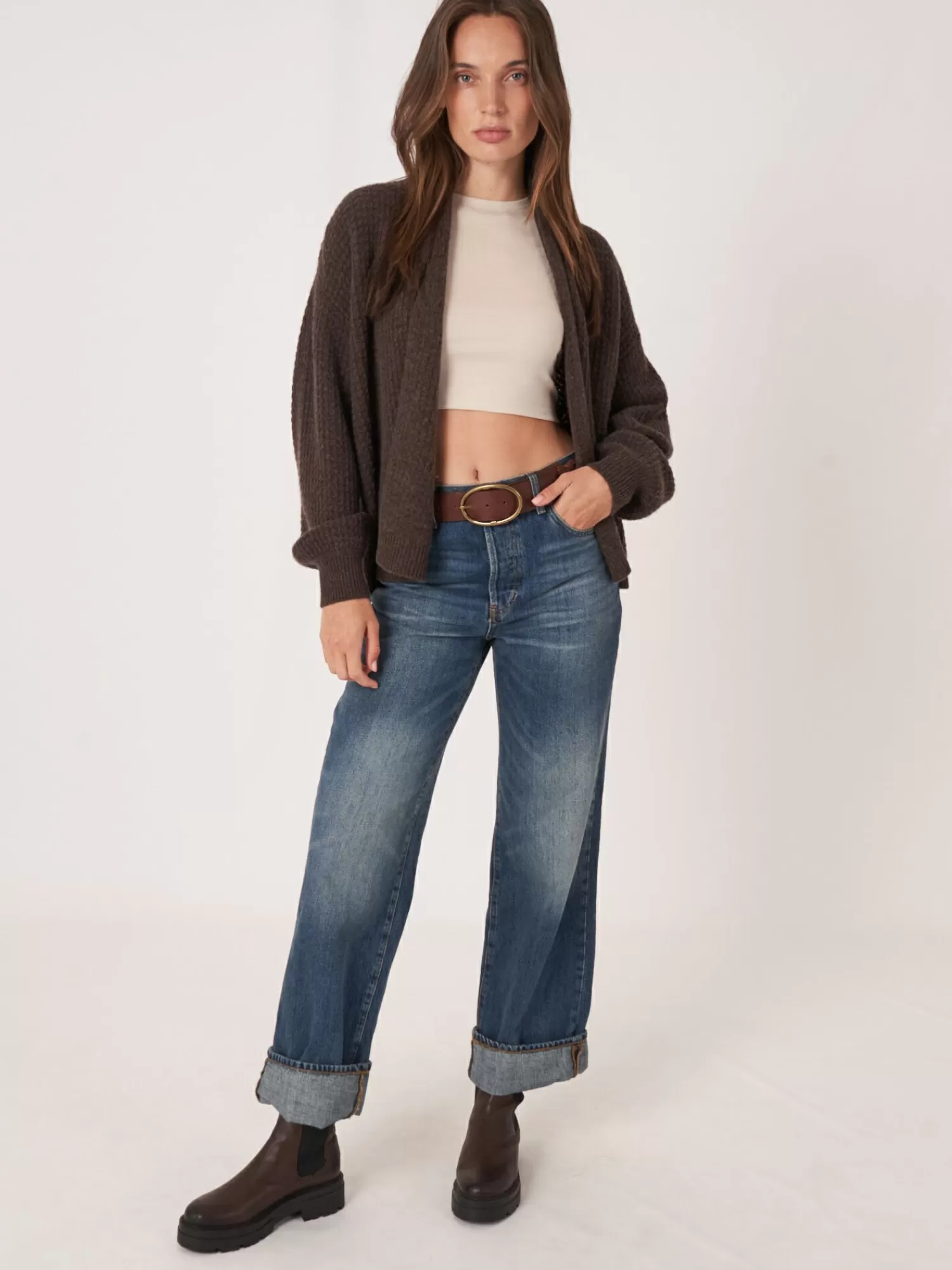 Gilet Femme en Cachemire Texturé Décolleté - Promotion Exclusive sur les Éditions Limitées