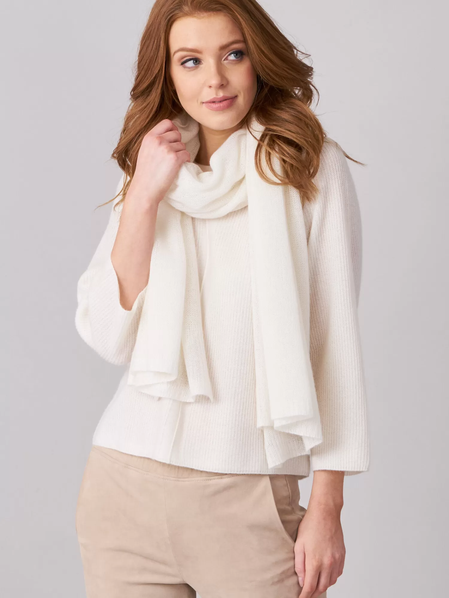Écharpe Femme Oversized à Motifs Côtes - Accessoire Tendance pour Looks Hivernaux