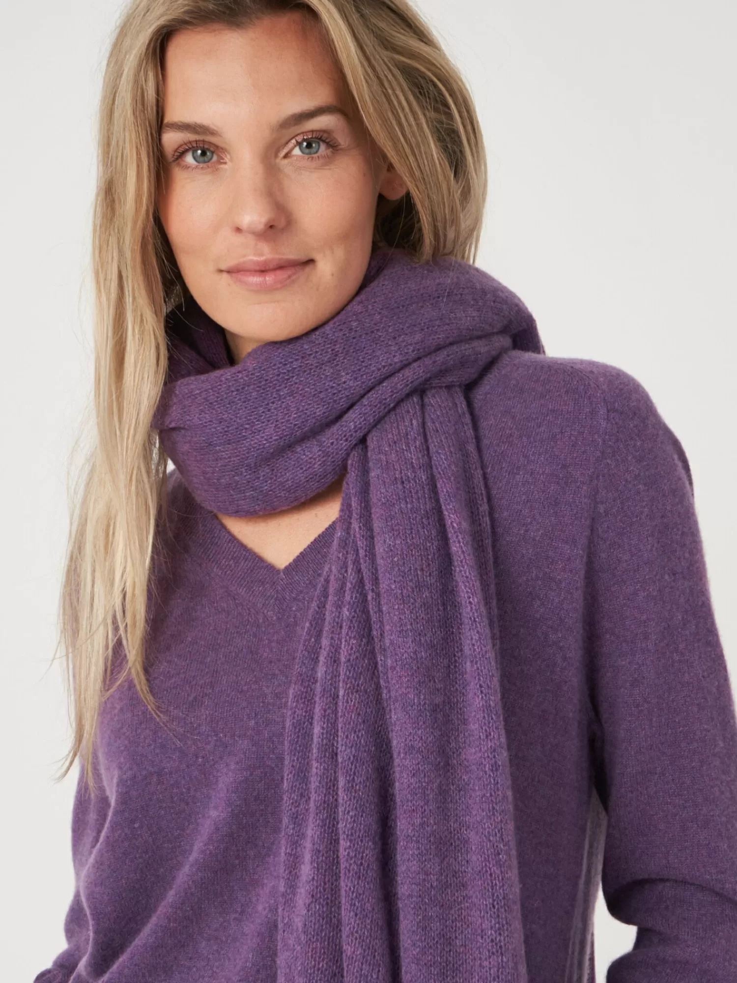 Écharpe Femme Oversized à Motifs Côtes - Tissu Doux Hiver - Accessoire Tendance pour Tenue Décontractée