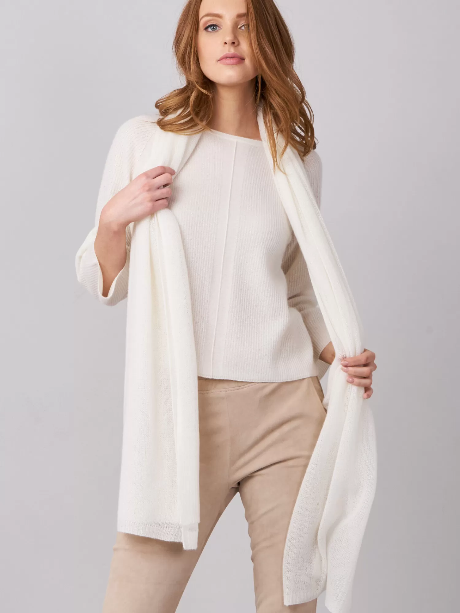 Écharpe Femme Oversized à Motifs Côtes - Accessoire Tendance pour Looks Hivernaux