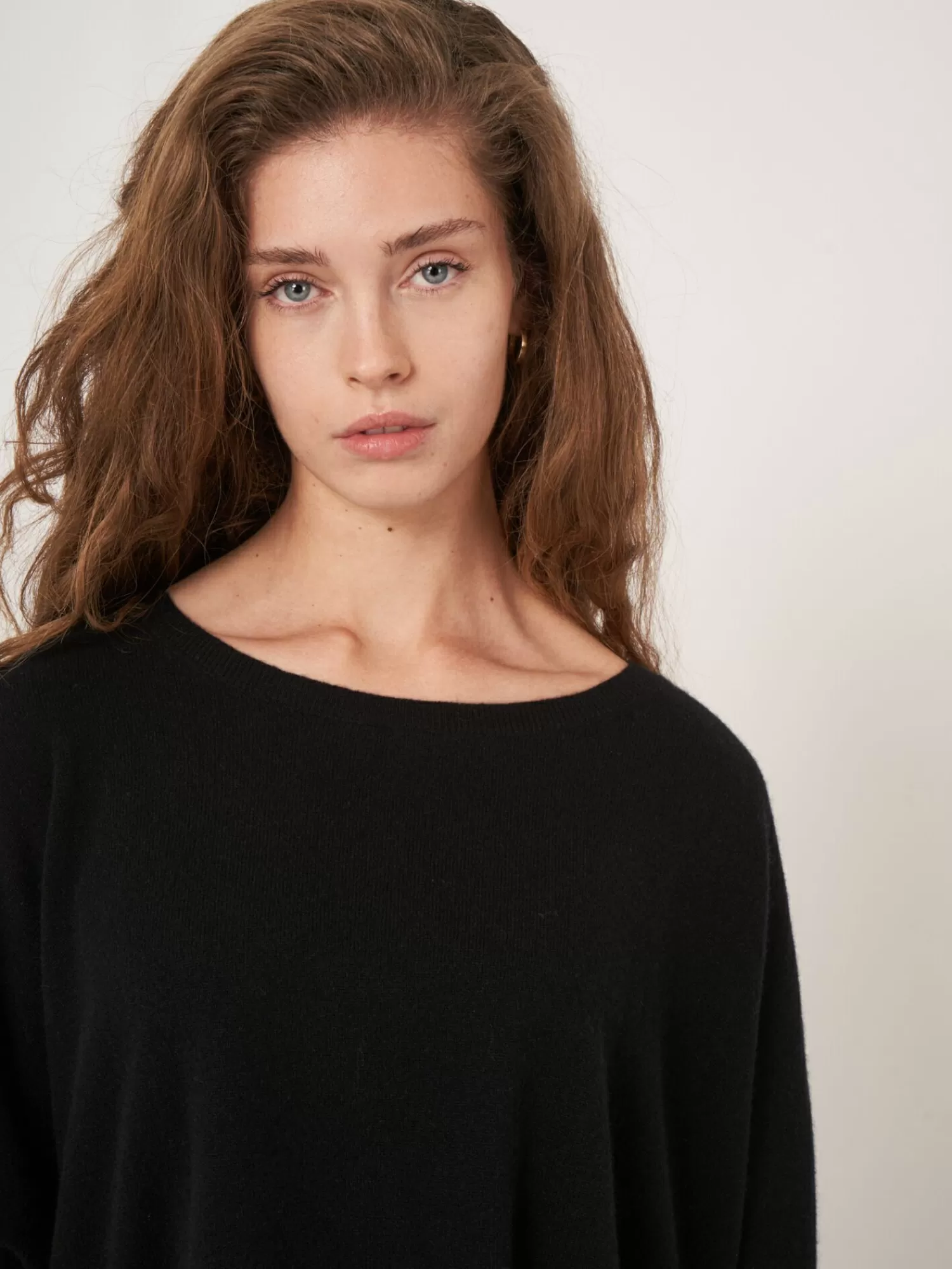 Déstockage : Pull Femme Large en Cachemire Biologique - Modèle Confortable pour l'Hiver