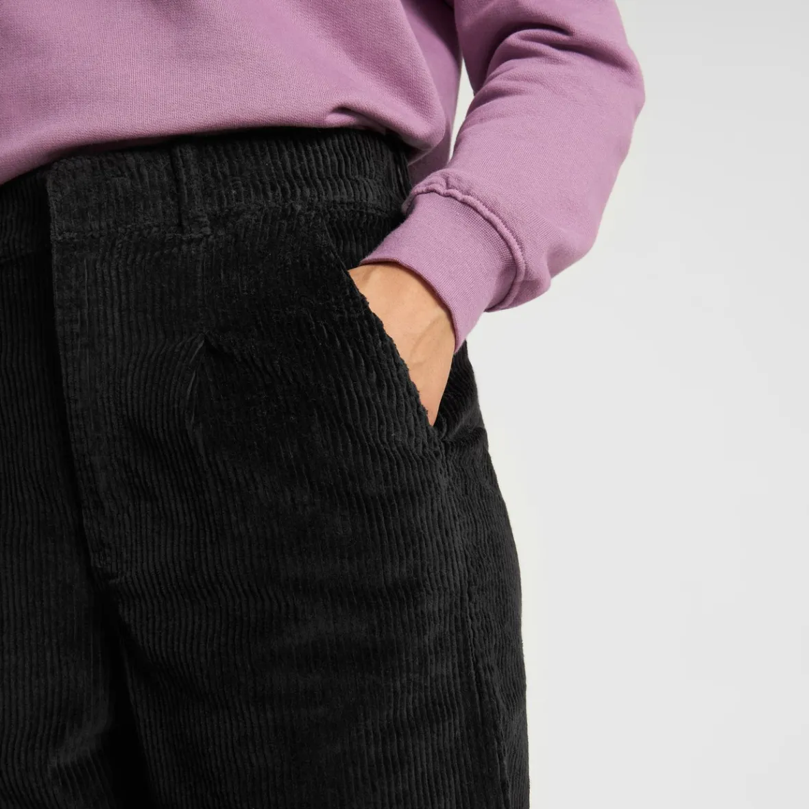 Pantalon femme velours côtelé Uddevalla noir - Style décontracté à petit prix