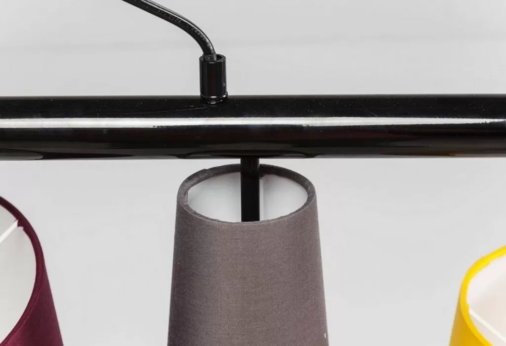 Luminaire suspendu design KARE - Modèle Parecchi Colore 100 cm, suspension élégante pour décoration intérieure contemporaine avec jeu de couleurs harmonieux. Parfait pour éclairer votre salon avec style.