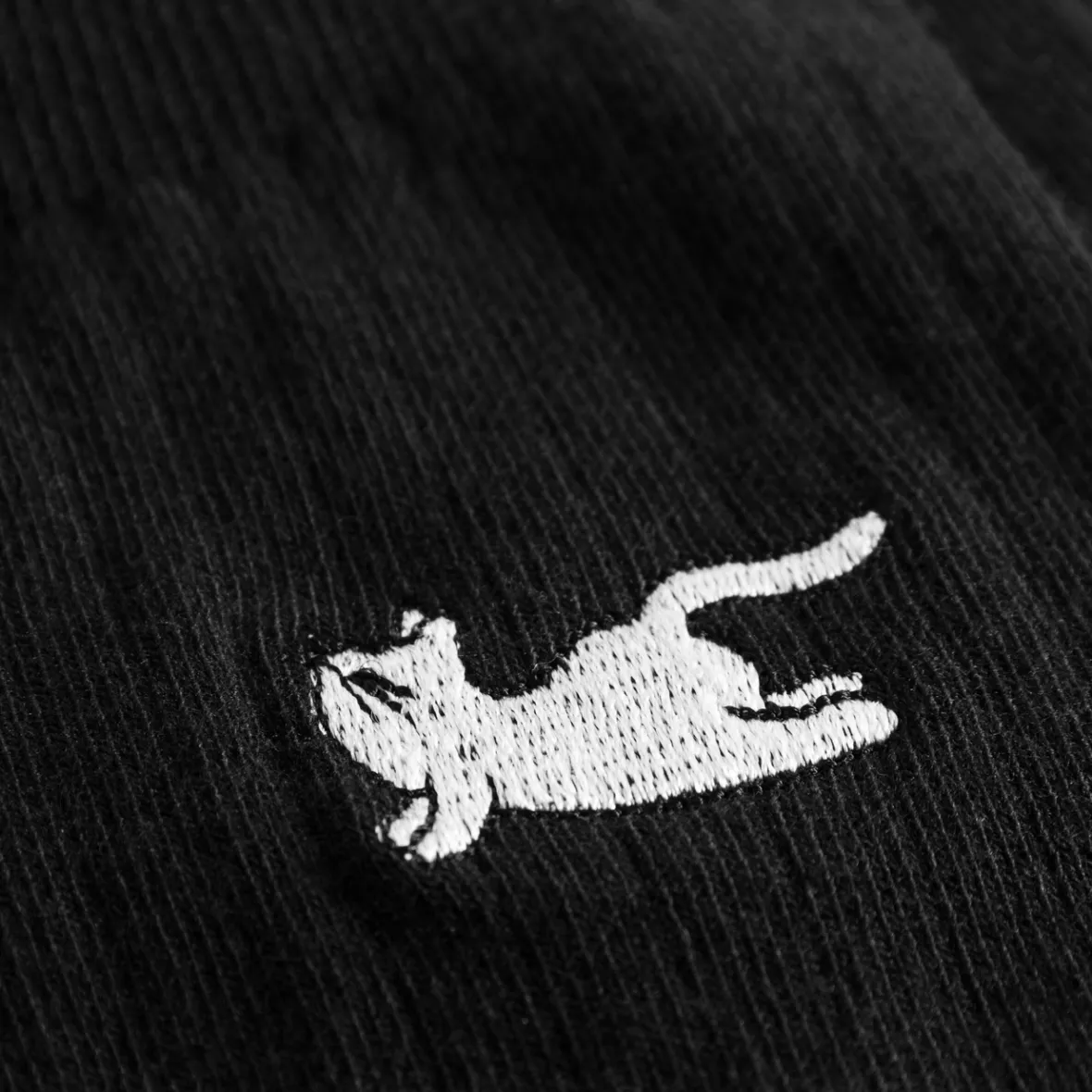Chaussettes Femme Élégantes Noir Motif Cobra Yoga - Côtes Texturées Knivsta | Tendance Sport Évasion