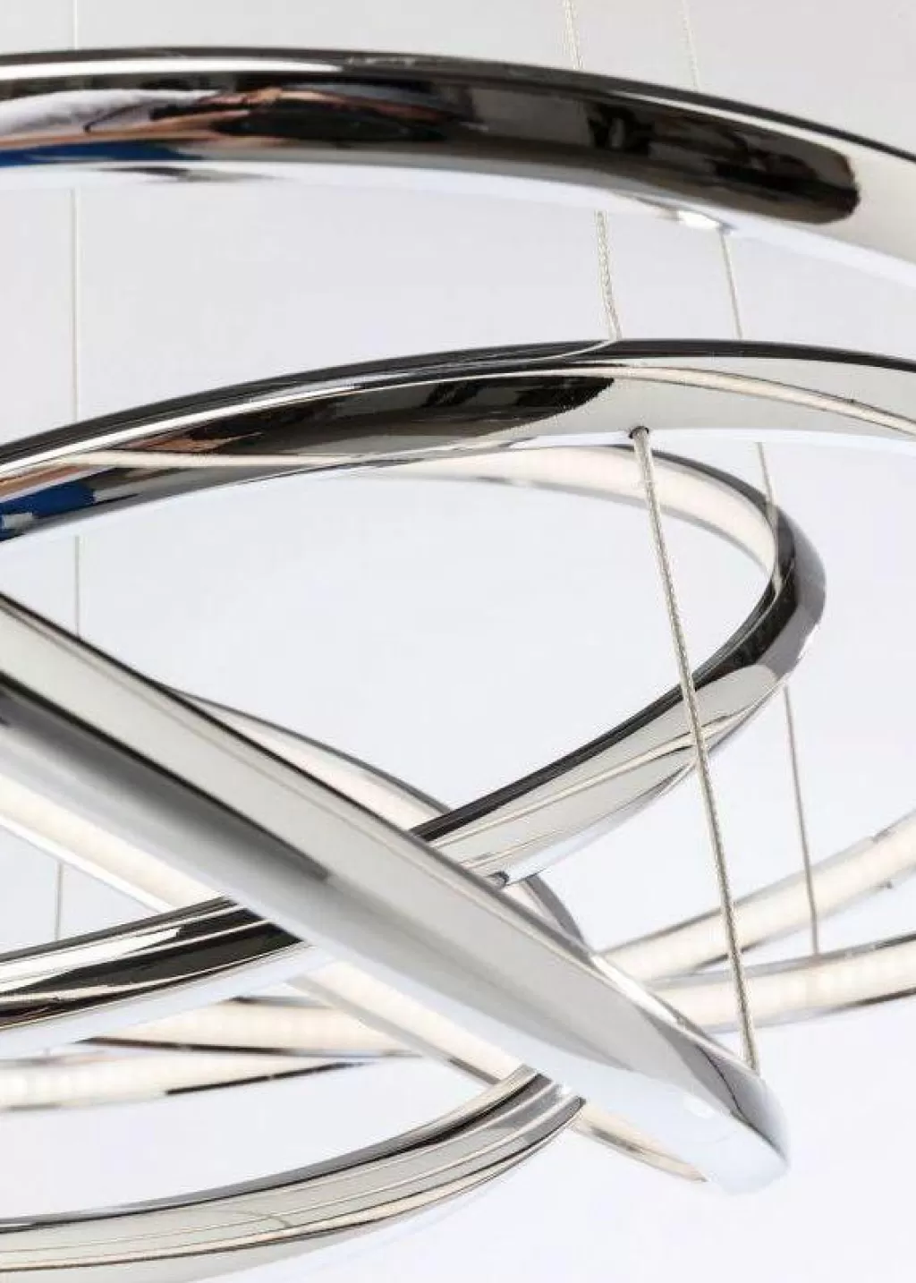 Lustre suspendu design Saturn avec éclairage LED - Finition chromée brillante - Modèle grand format par KARE Design