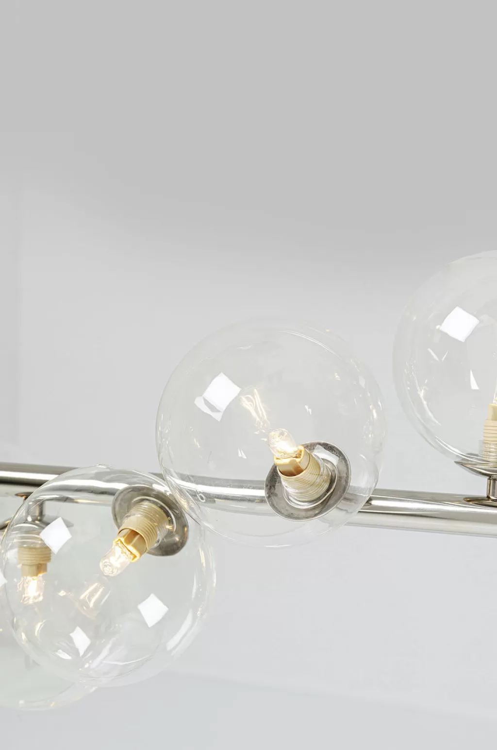 Lustre suspendu design KARE Scala – Sphères chromées élégantes, 155 cm, éclairage moderne pour intérieur contemporain