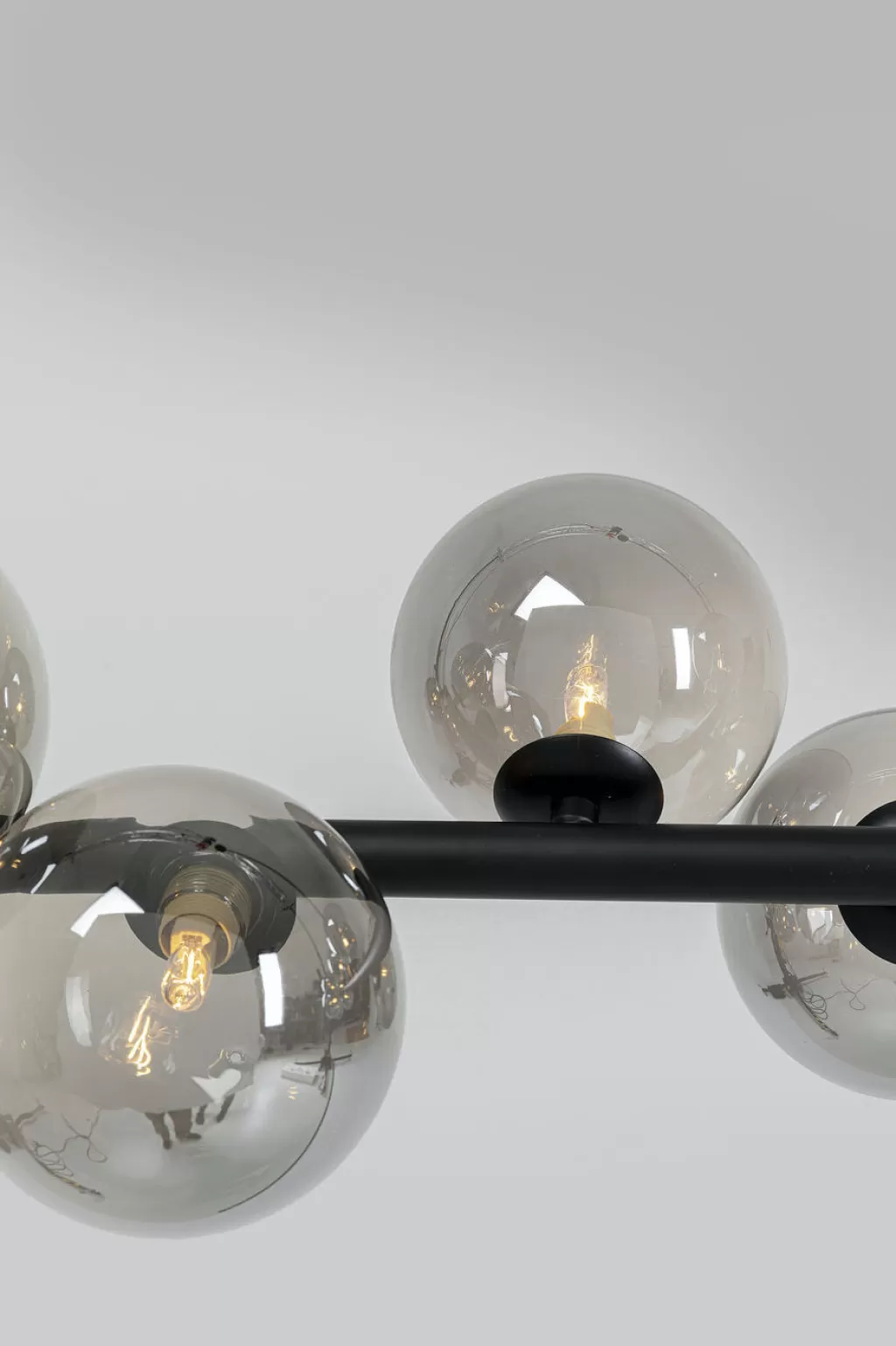 Lustre suspendu design Scala Balls - Noir élégant 155cm par Kare Design - Idée déco moderne pour intérieur contemporain