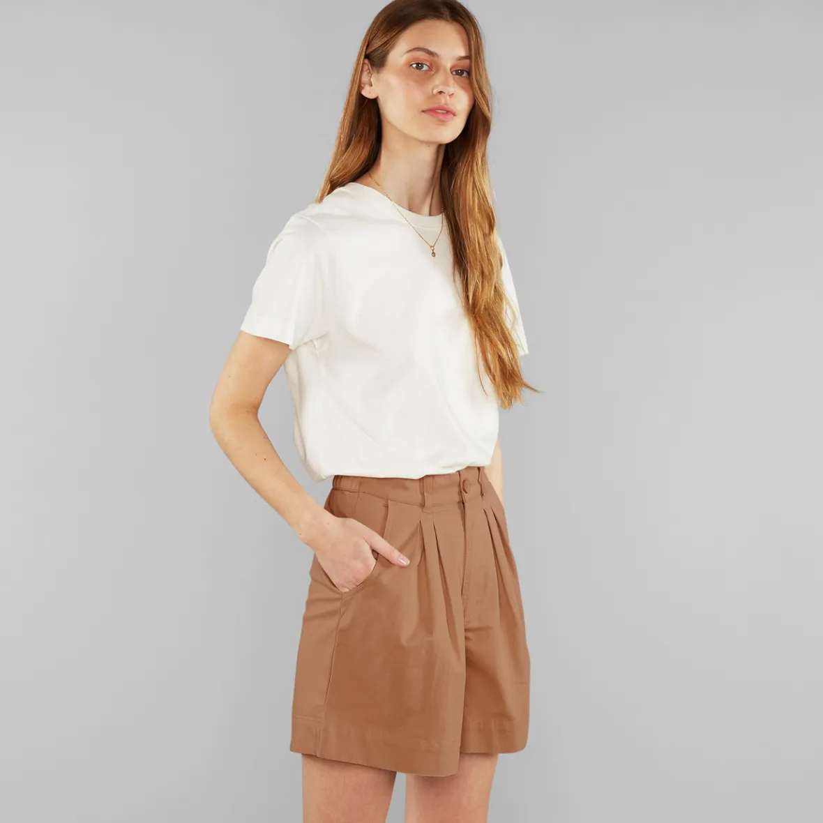 Bermudas femme Grundsund en brun bois - Confort et style en promotion en ligne