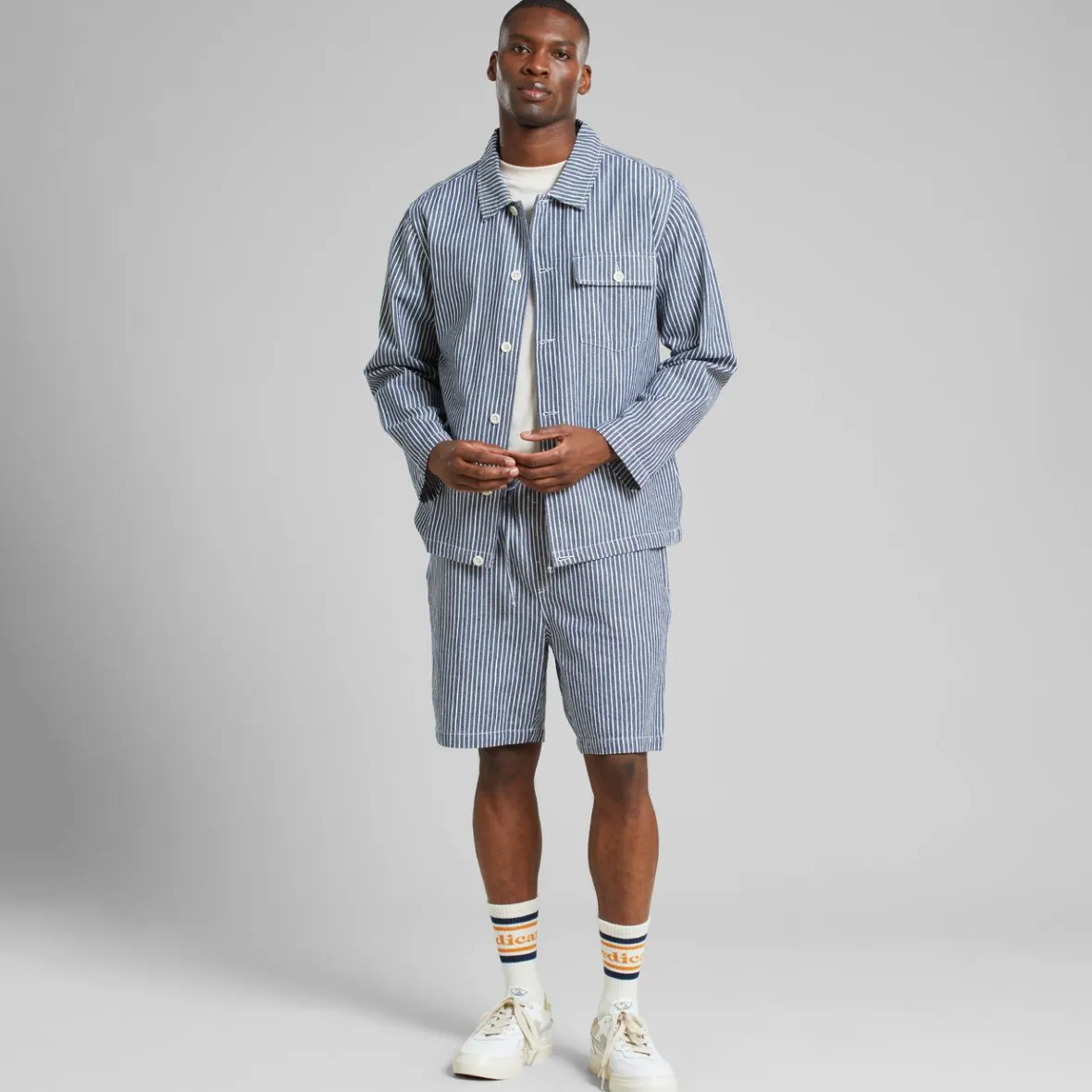 Nouveau Short de Travail Vejle Rayé Bleu - Modèle Exclusif en Promotion