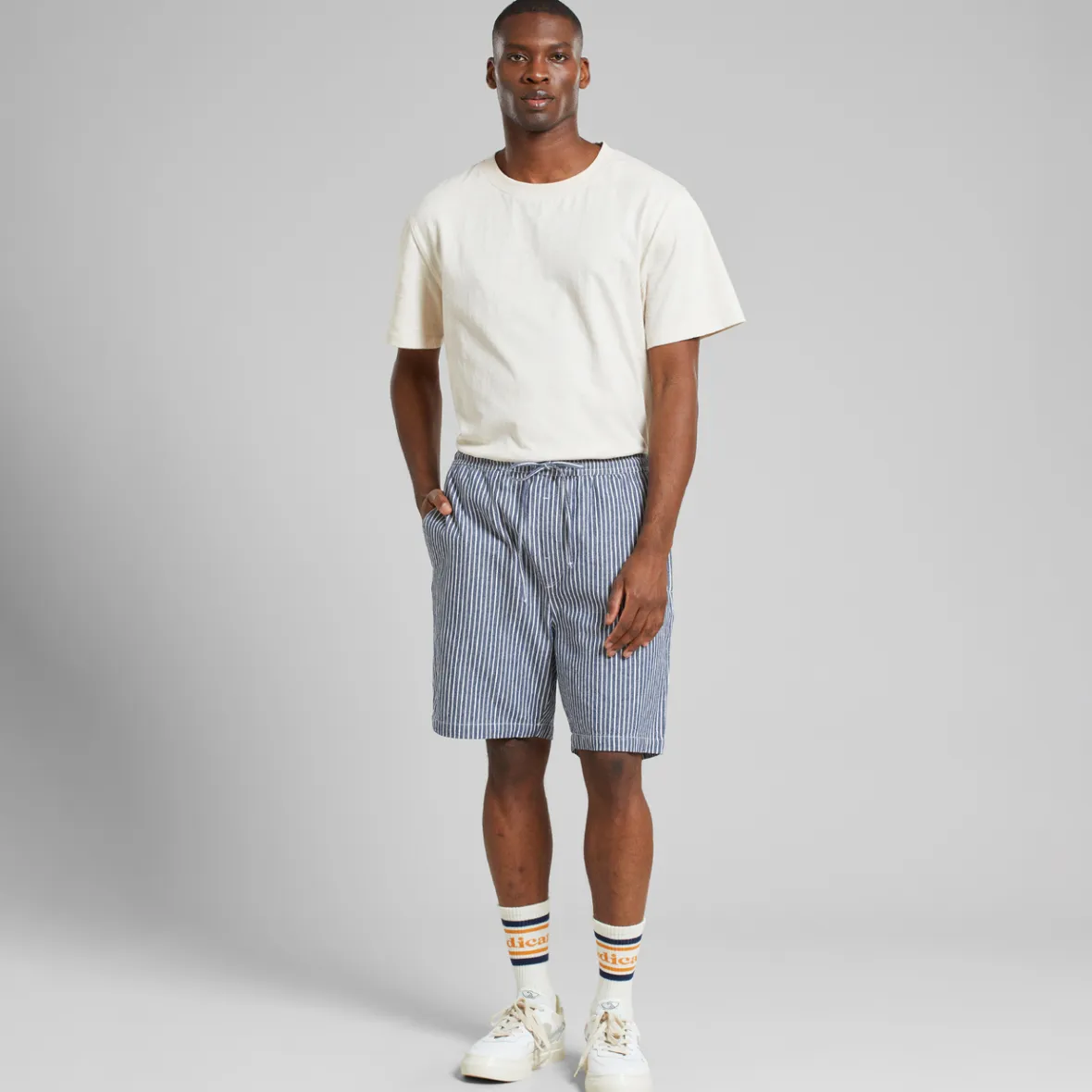Nouveau Short de Travail Vejle Rayé Bleu - Modèle Exclusif en Promotion