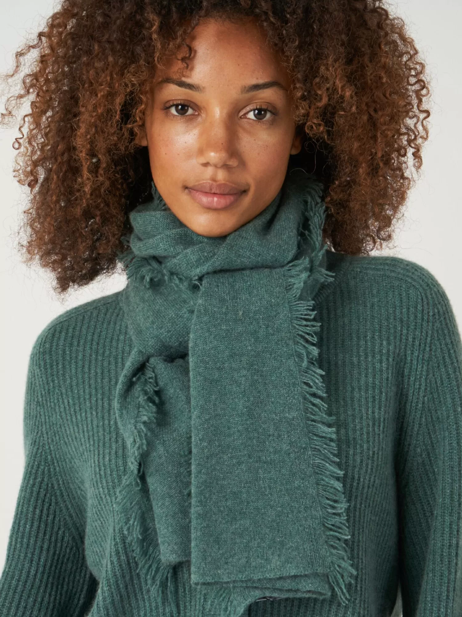 Écharpe à Franges en Cachemire Bio pour Femme - Douceur Naturelle à Petit Prix