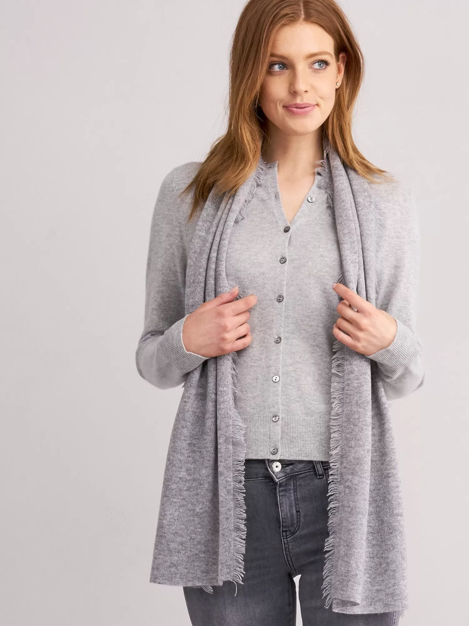 Écharpe en Cachemire Bio à Franges Délicates - Accessoire Tendance Bohème pour Femme