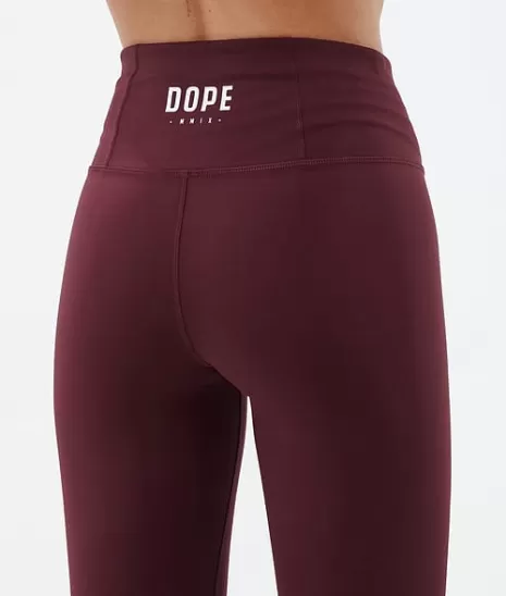 Doudoune Hiver 2024 - Dope-Snow Confort Ultime (Édition Limitée) 

Nouvelle Collection SnuggleW - Vêtements Chauds Style Urbain pour Neige 

Parka Isotherme Premium DopeSnow - Conception Ergonomique Hivernale 

（：，，，，，）