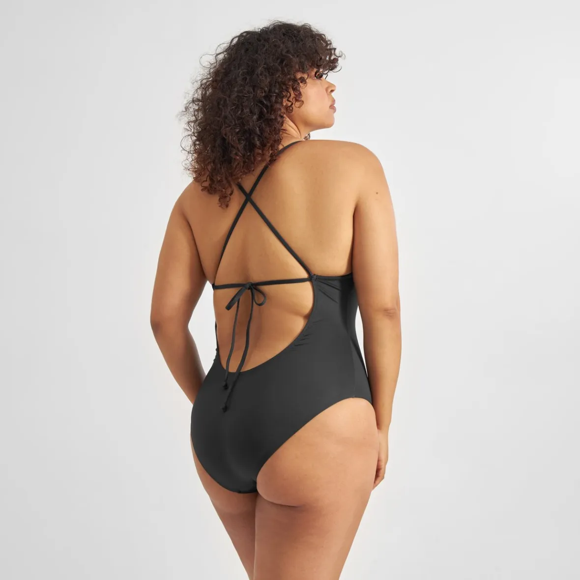 Maillot de Bain Femme Noir Élégant - Collection Vinterviken Tendance