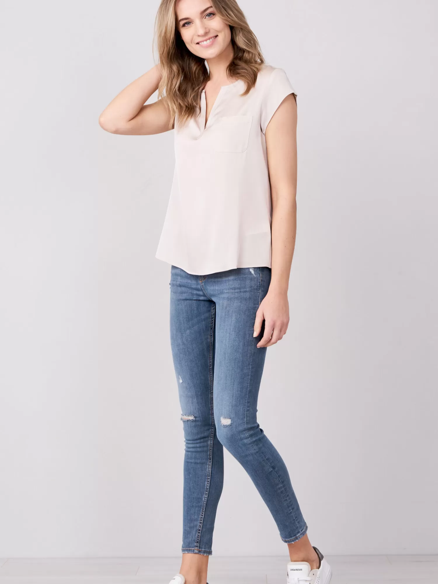 Débardeur Femme Élégant avec Pochette Poitrine - Soldes Exclusives sur les Tops Tendance