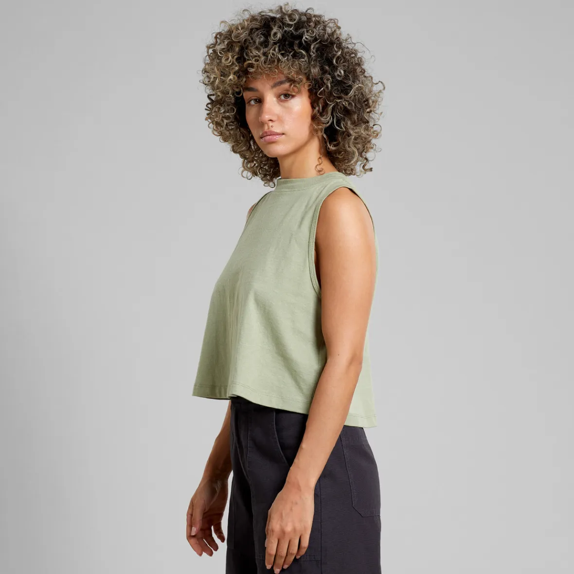 Découvrez la Collection Élégante de Thés Verts au Chanvre Namsos pour Femmes - Soldes Exclusives
