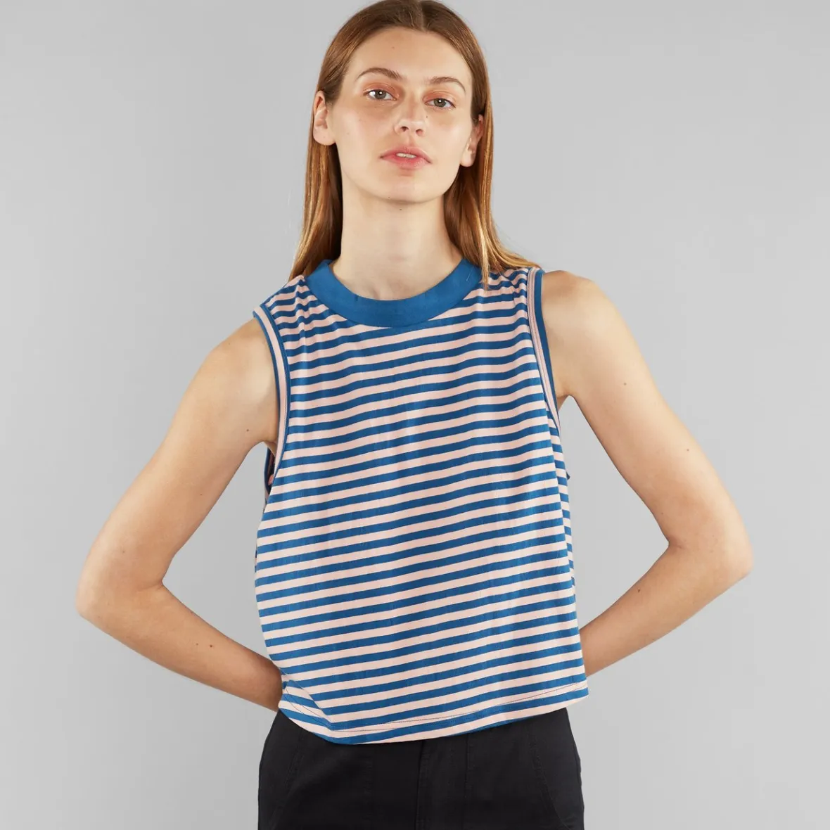 Namsos : Haut rayures bleues et roses pour femme - Promotion exclusive en ligne