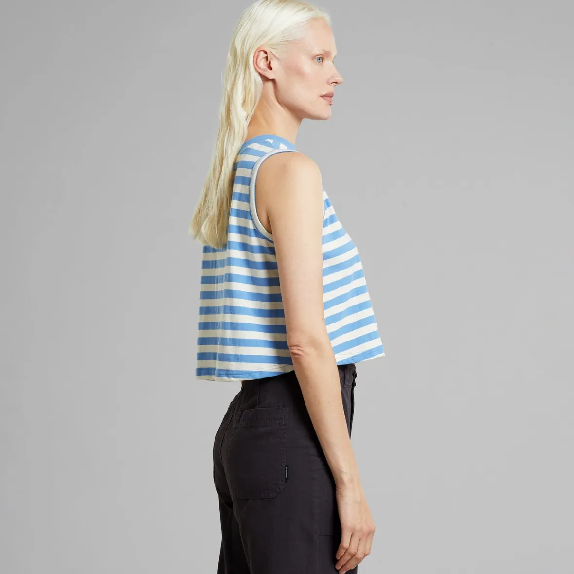 Promo Éclair : Débardeur rayures Namsos bleu Della pour femme - Soldes exceptionnelles !