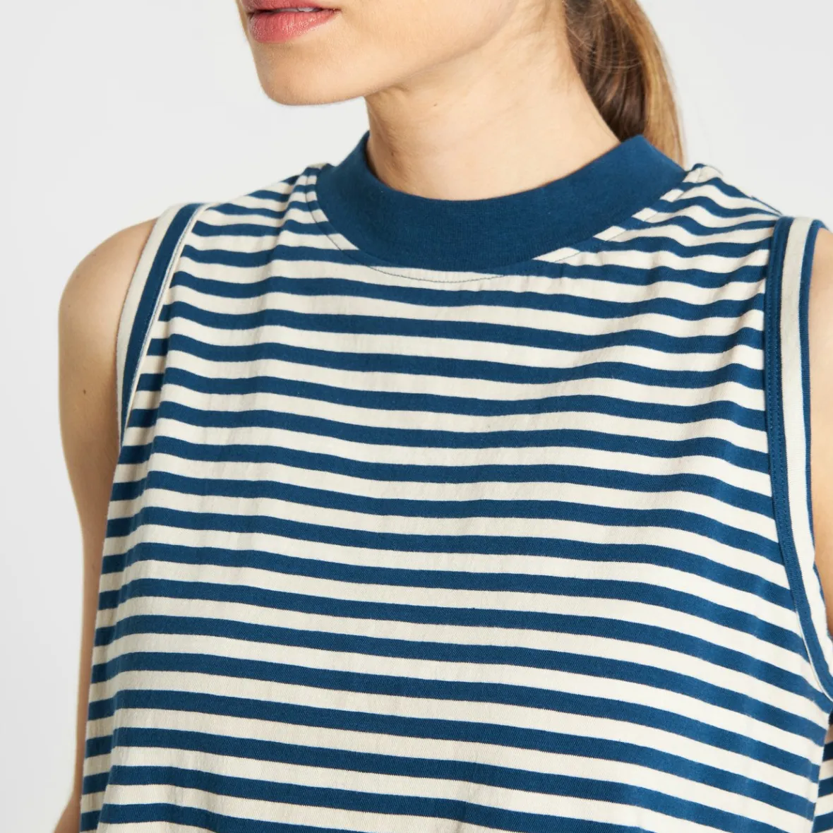 Débardeur rayé bleu patrimoine & crème vanillé - Collection femme Namsos en promotion