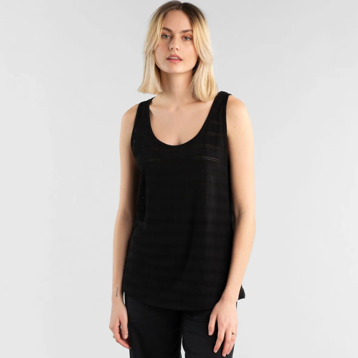 Débardeur dentelé Nora en jersey - Nouveau modèle féminin en promo