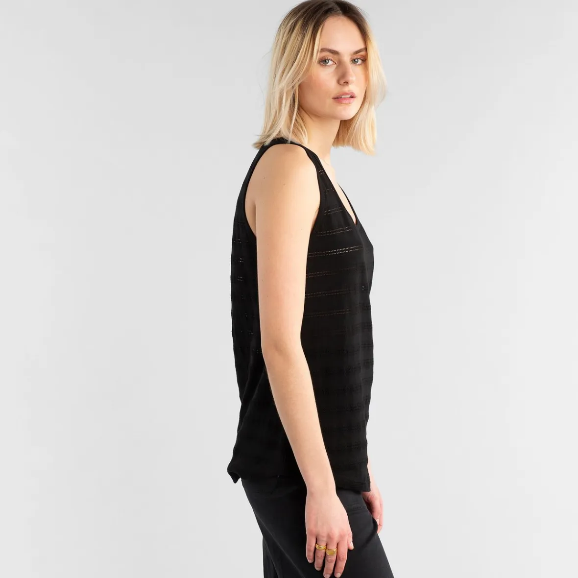 Débardeur dentelé Nora en jersey - Nouveau modèle féminin en promo