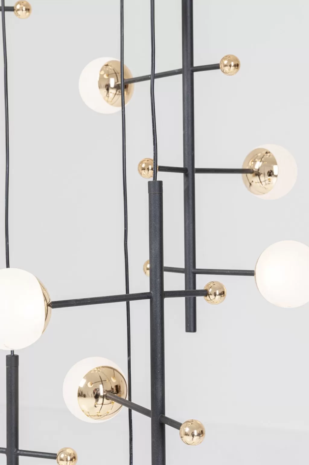 Luminaire Suspendu Design Trapèze KARE Design - Suspension Élégante Longueur 280 cm - Éclairage Moderne pour Salon et Salle à Manger