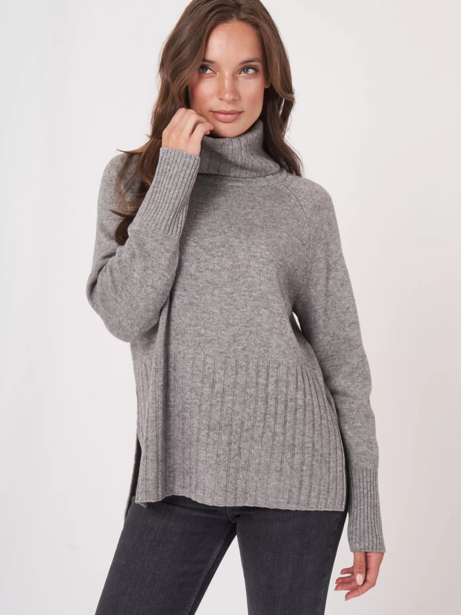 Doux et Confortable : Pull Femme Col Roulé Large en Côtes Épaisses - Vente Éclair Spéciale !