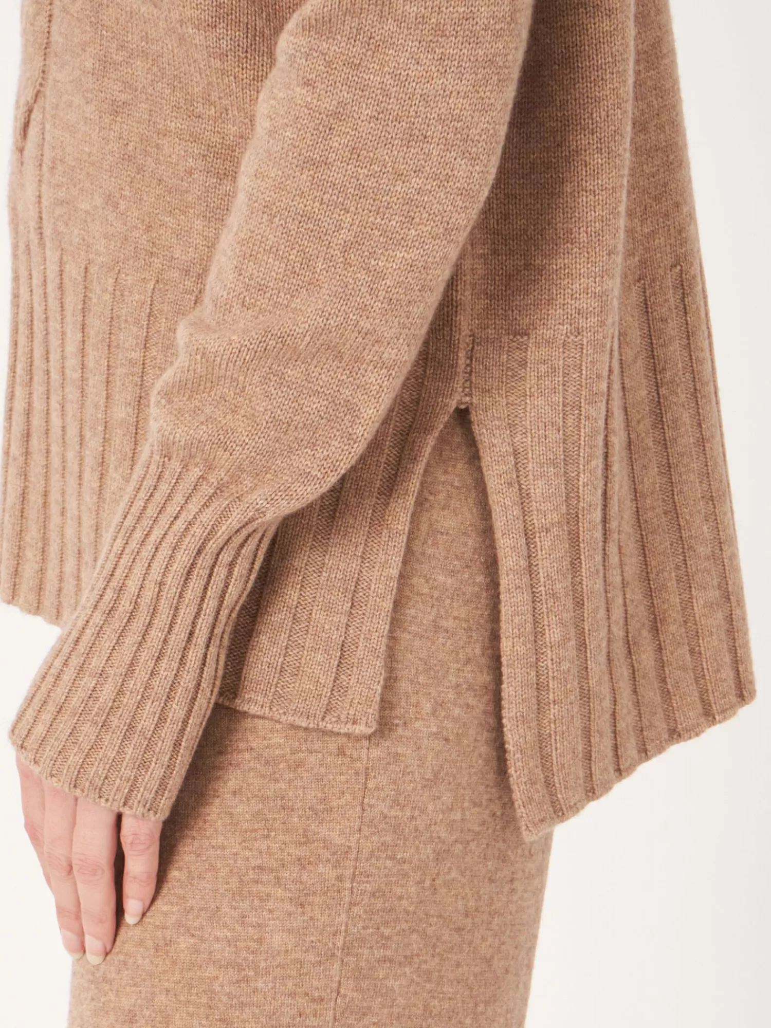 Pull Femme à Col Montant avec Détail Jacquard Torsadé - Confort et Style en Laine Douce