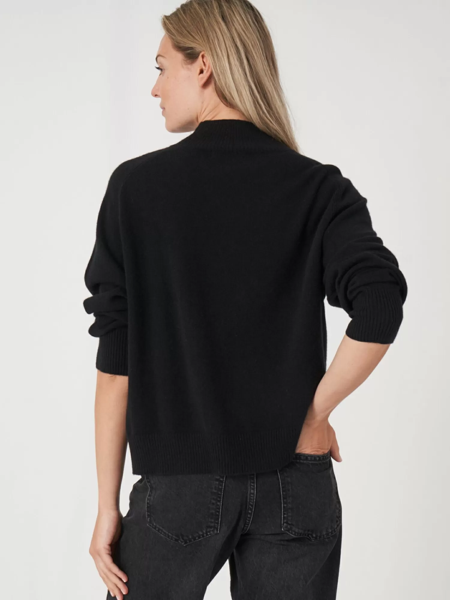 Pull Femme Col Montant & Manches Saddle - Style Intemporel en Promo Express