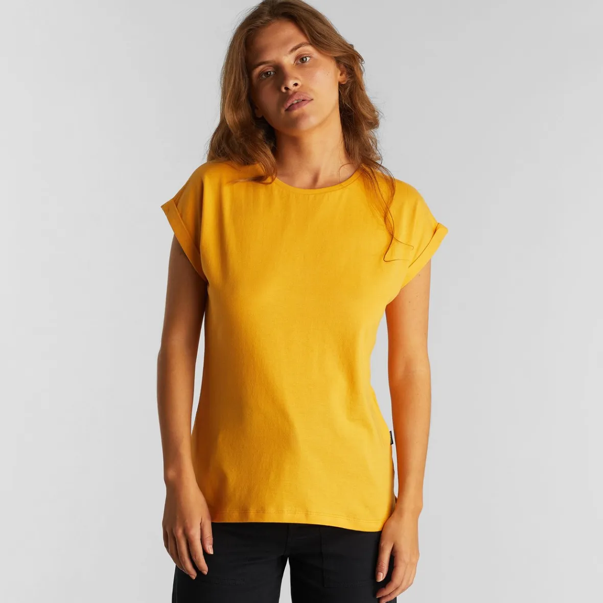Tee Femme Visby - Nuance Miel Élégant | Promotion Exclusive en Ligne