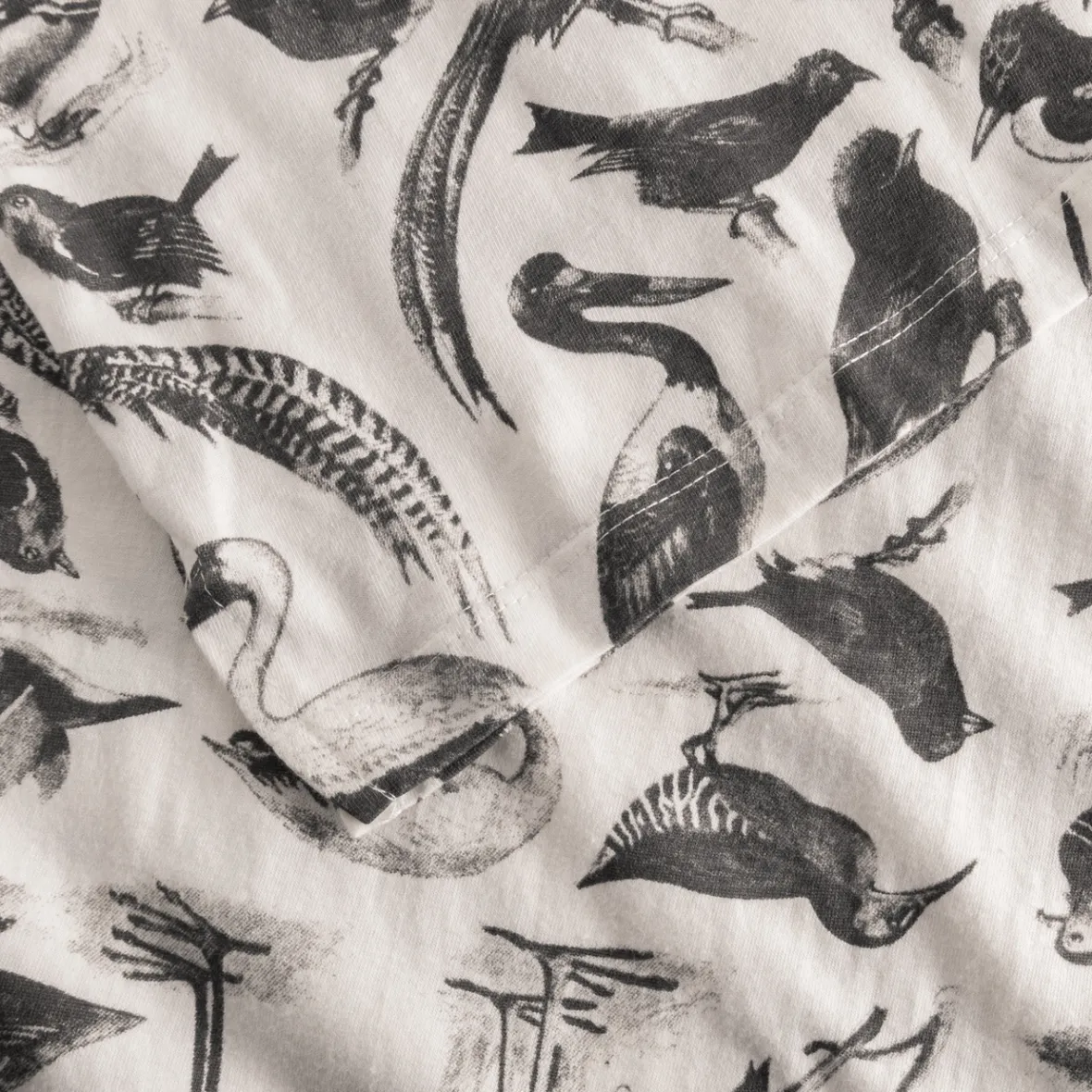 Tee Femme Décontracté Motif Oiseaux Noirs Visby - Style Urbain Élégant