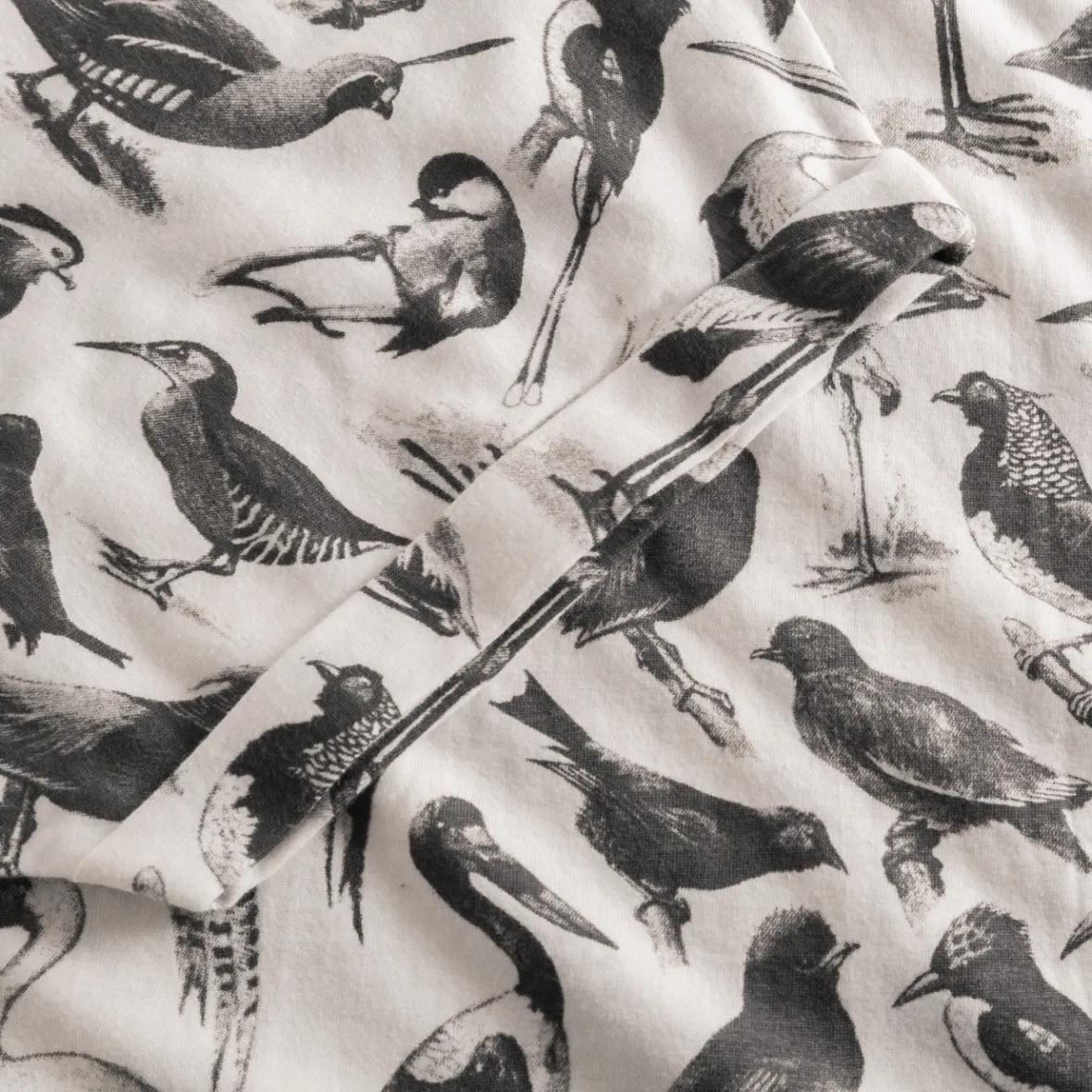 Tee Femme Décontracté Motif Oiseaux Noirs Visby - Style Urbain Élégant