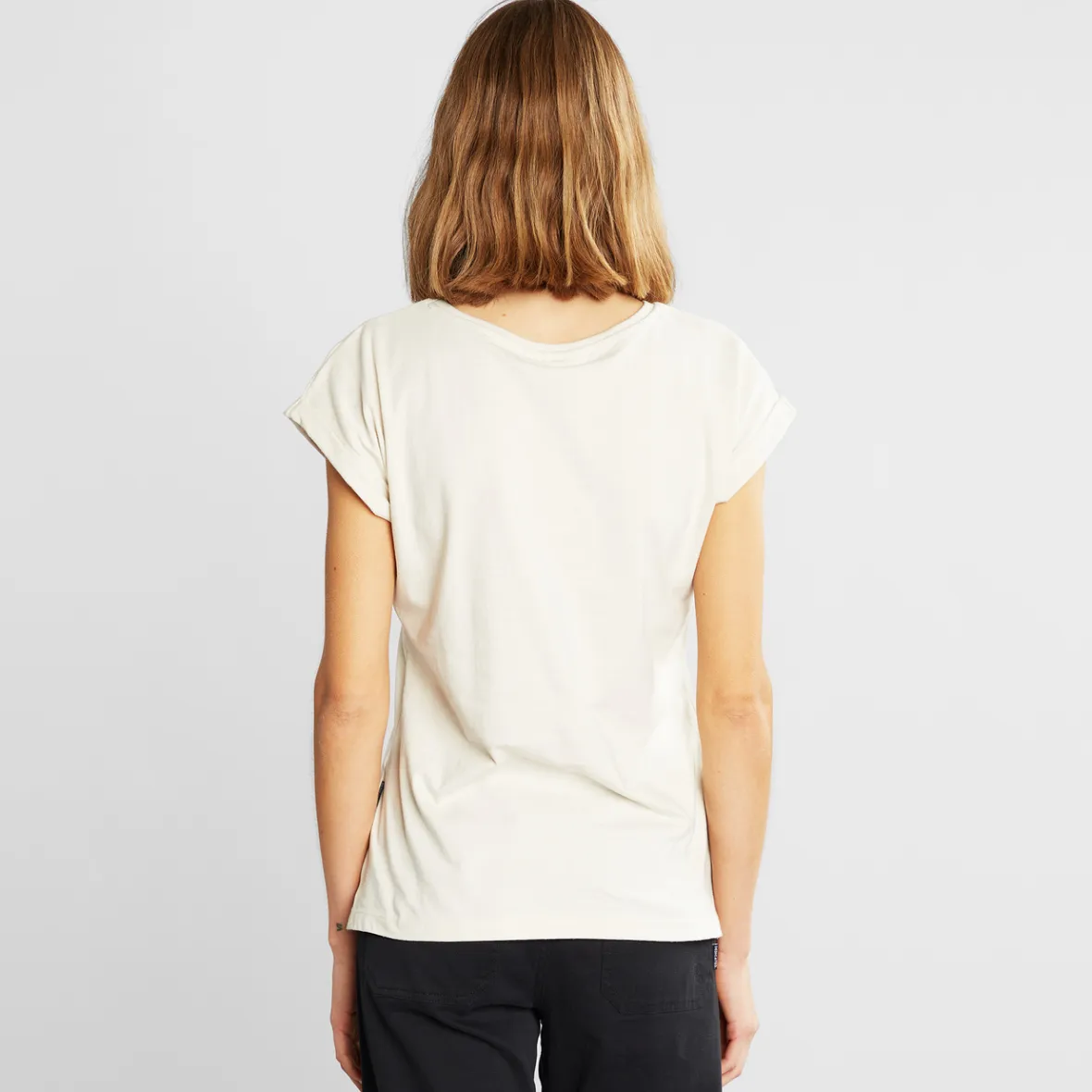 T-shirt Femme Visby Stina Leo en Coton Écru - Soldes Éclair & Dernières Pièces Disponibles