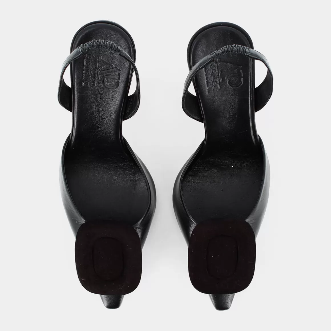 Sandales élégantes Atelier Pietrini - Modèle UN-E22D-03 en cuir noir souple pour printemps