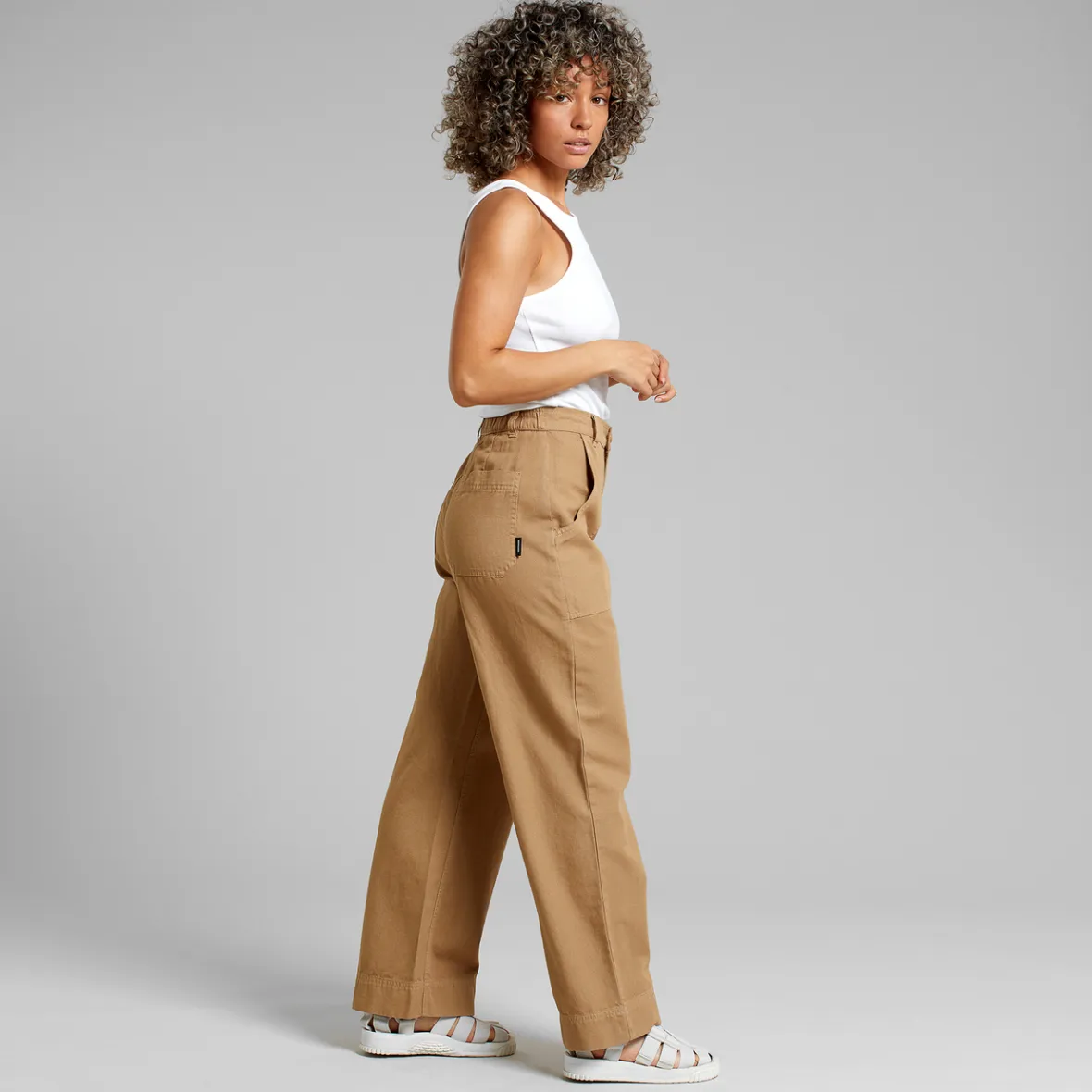 Pantalon de Travail Femme Vara - Toile Résistante Beige Naturel - Confortable & Durable pour Professionnelles Exigeantes