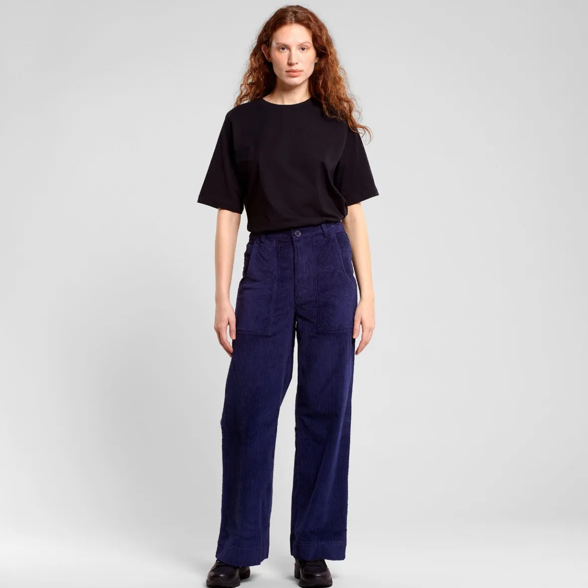 Pantalon de Travail Femme en Velours Côtelé Bleu Marine - Modèle Vara en Promotion Exclusive