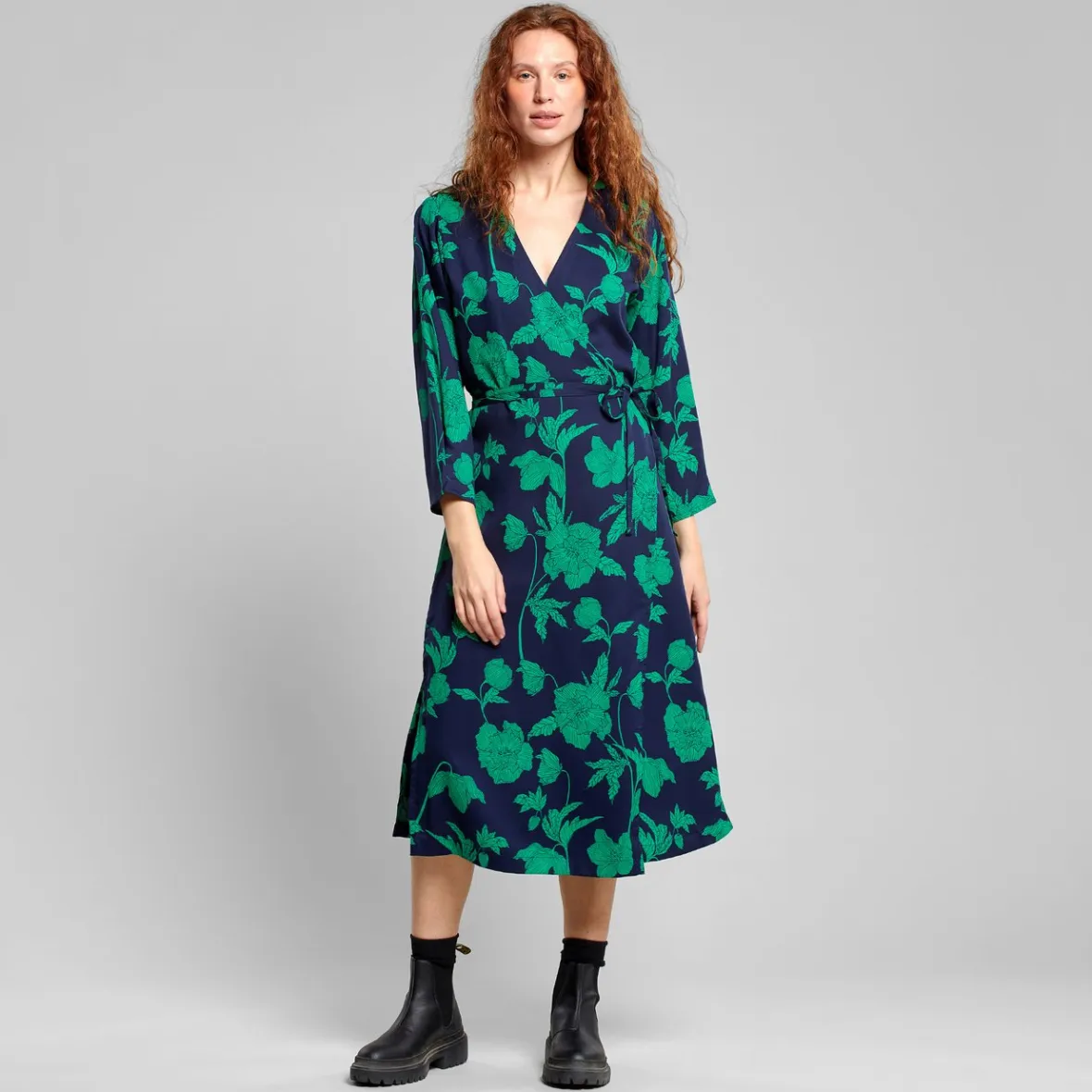 Robe Enveloppe Femme Smygehuk - Motif Bicolore Fleurs Vert Jade | Promotion Édition Limitée & Destockage Exclusif